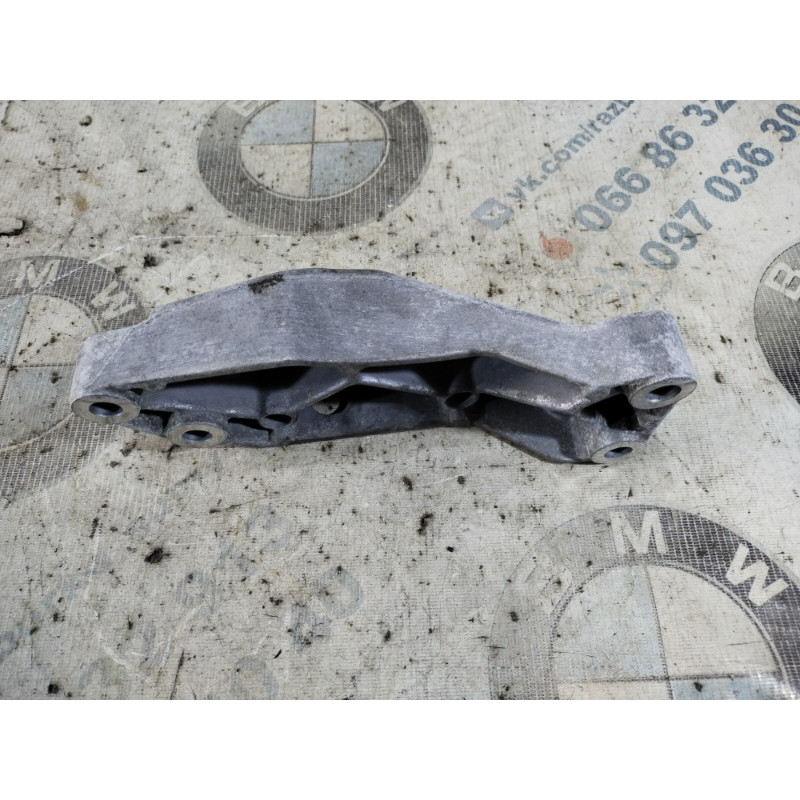 Кронштейн КПП (трансмиссия) Volkswagen Passat B8 2016 1.8 1k0199117