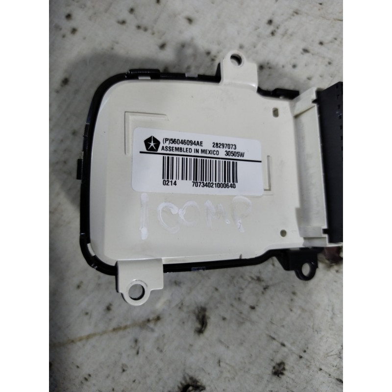 Кнопки руля (электрика / кнопки) Jeep Compass MK49 2014 2.4 56046094ae
