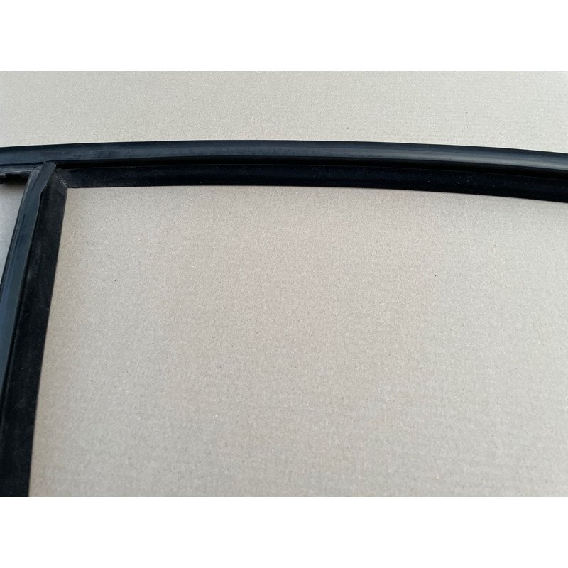 Уплотнитель проема двери (кузов и элементы) FORD Focus MK3 2015 2.0 F1EZ-5821596-A