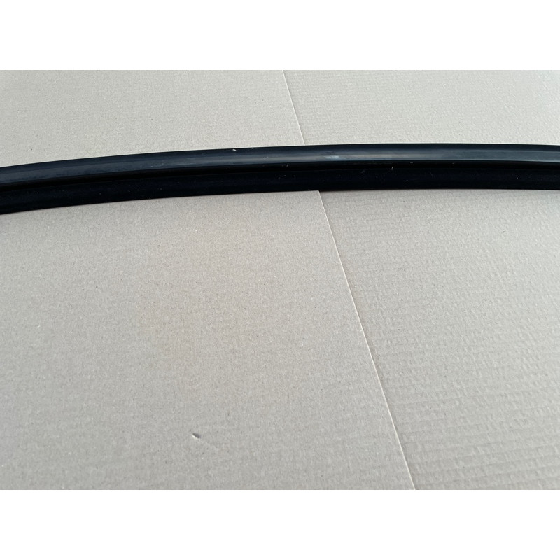Уплотнитель проема двери (кузов и элементы) FORD Focus MK3 2015 2.0 F1EZ-5821596-A
