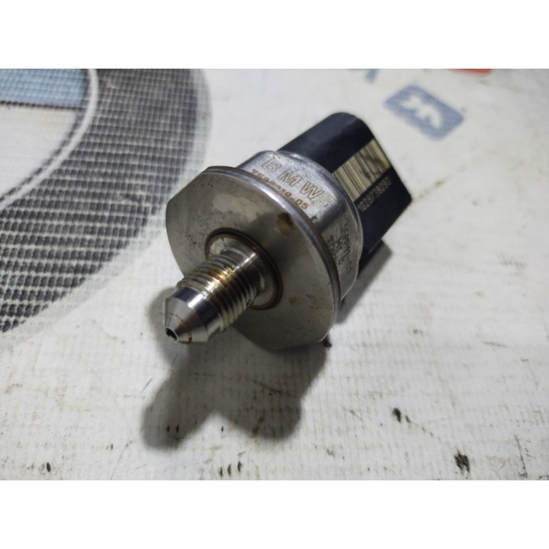 Датчик тиску пального (електрика / датчики) BMW 5-series F10 2011 N63B44 13537537319