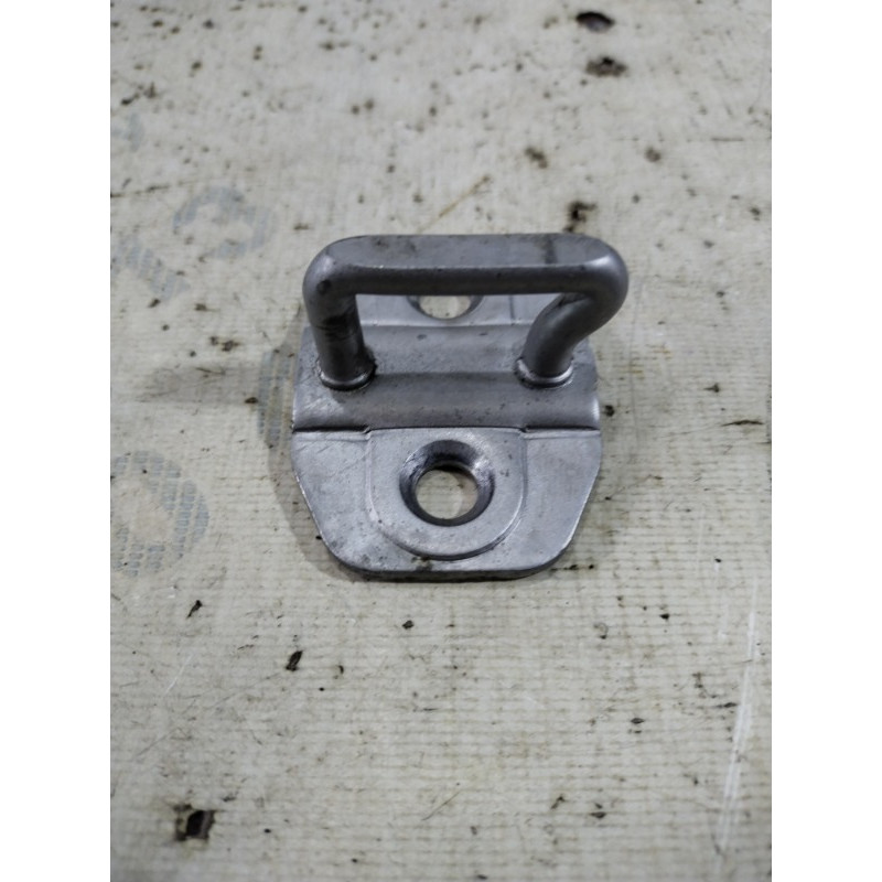 Ответная часть замка двери (кузов и элементы) Jeep Compass MP 2018 2.4 4589050AB