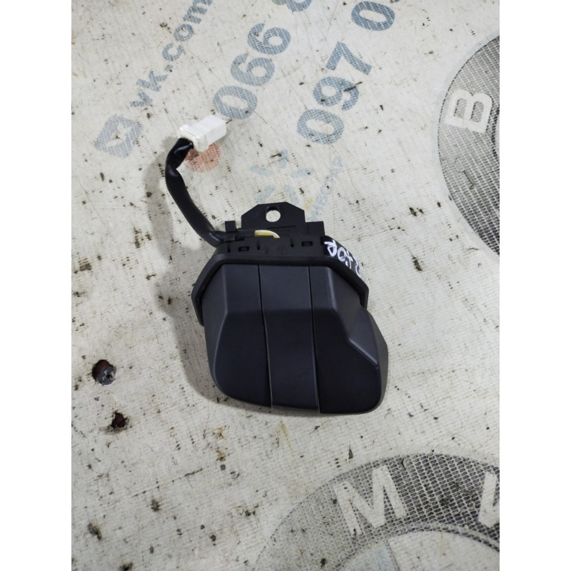 Кнопки руля (электрика / кнопки) Subaru Forester SJ 2015 2.5 83158SG000