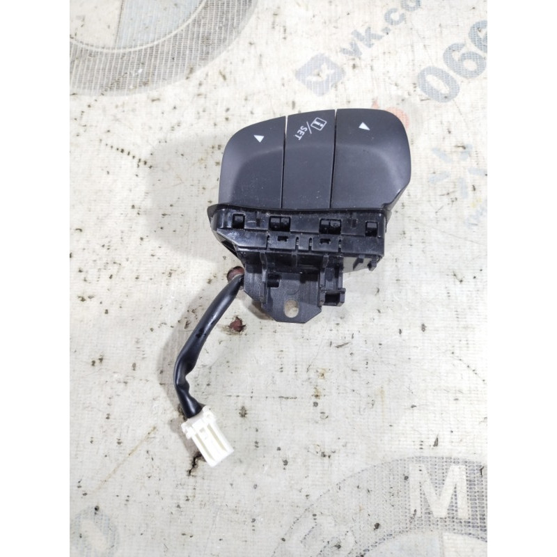 Кнопки руля (электрика / кнопки) Subaru Forester SJ 2015 2.5 83158SG000