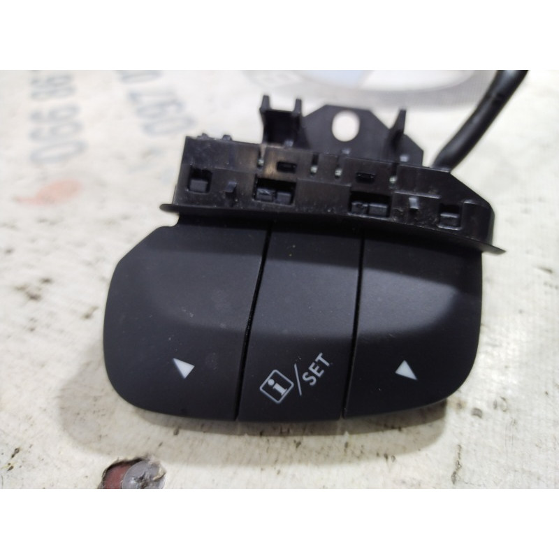 Кнопки руля (электрика / кнопки) Subaru Forester SJ 2015 2.5 83158SG000