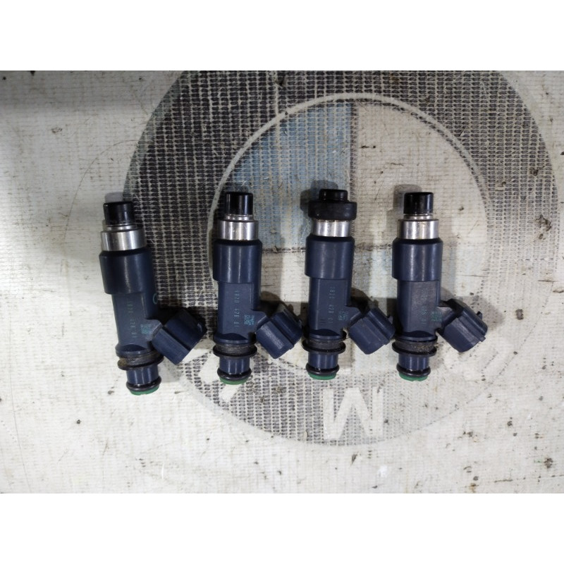 Форсунка топливная (топливная система) Subaru Forester SJ 2015 2.5 16611AA820