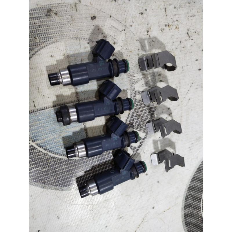 Форсунка топливная (топливная система) Subaru Forester SJ 2015 2.5 16611AA820