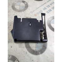 Кожух рулевой колонки нижний