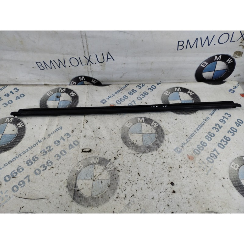 Зовнішній молдинг дверки (кузов і елементи) Volkswagen Passat B8 2016 1.8 561837479b