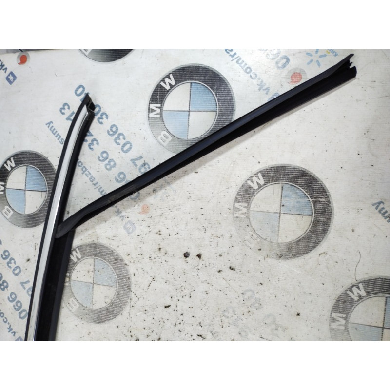 Уплотнитель проема двери (кузов и элементы) Volkswagen Passat B8 2016 1.8 561837432a