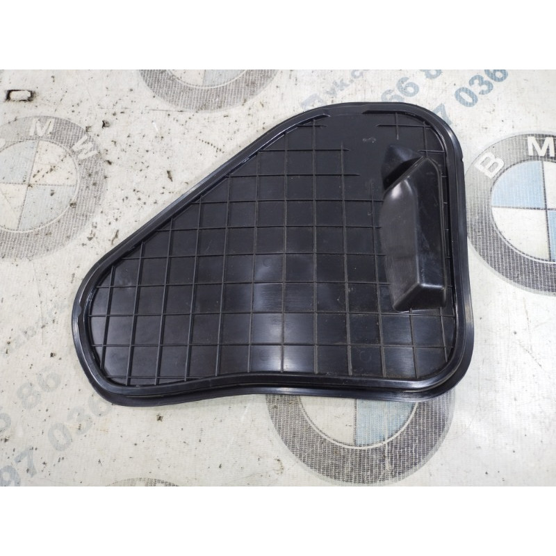 Накладка двери внутренняя (салон) Volkswagen Passat B8 2016 1.8 561837916b