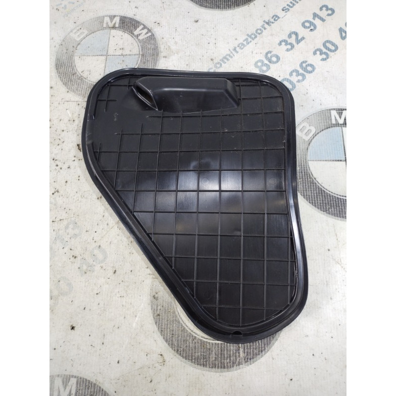 Накладка двери внутренняя (салон) Volkswagen Passat B8 2016 1.8 561837916b