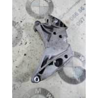 Кронштейн двигателя