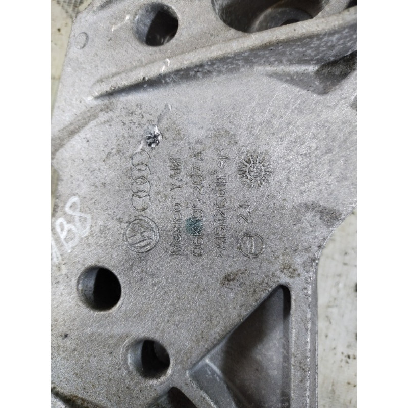 Кронштейн двигателя (кронштейны двигателя) Volkswagen Passat B8 2016 1.8 06k199207a