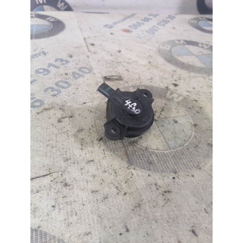 Клапан фазорегулятора (электрика двигателя) BMW 3-series F30 2013 N20B20 11367593719