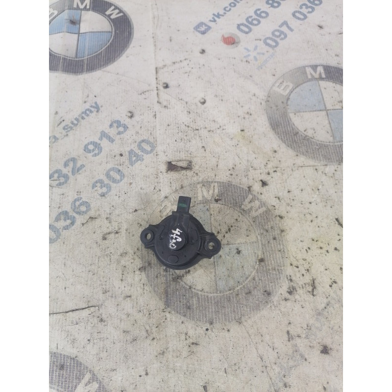 Клапан фазорегулятора (электрика двигателя) BMW 3-series F30 2013 N20B20 11367593719