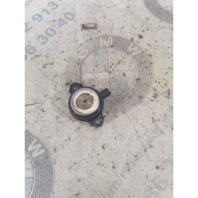 Клапан фазорегулятора (электрика двигателя) BMW 3-series F30 2013 N20B20 11367593719