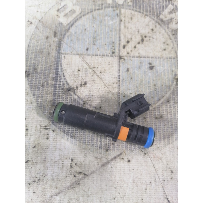 Форсунка топливная (топливная система) Jeep Cherokee KL 2014 2.4 04627890AA