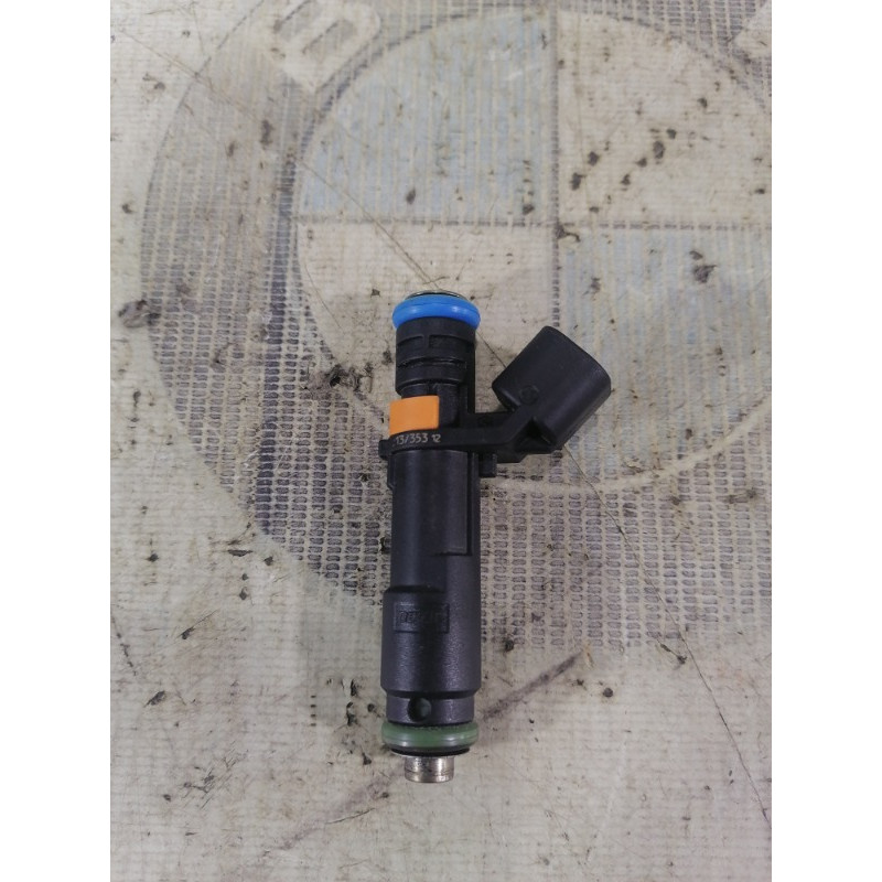 Форсунка топливная (топливная система) Jeep Cherokee KL 2014 2.4 04627890AA