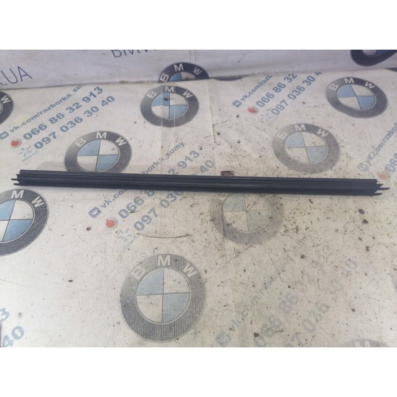 Молдинг стекла внутренний (наружные элементы кузова) Jeep Compass MP 2018 2.4 68242113AA