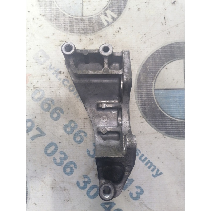 Кронштейн насоса гидроусилителя (кронштейны двигателя) Dodge Journey SXT 2014 3.6 05184594af