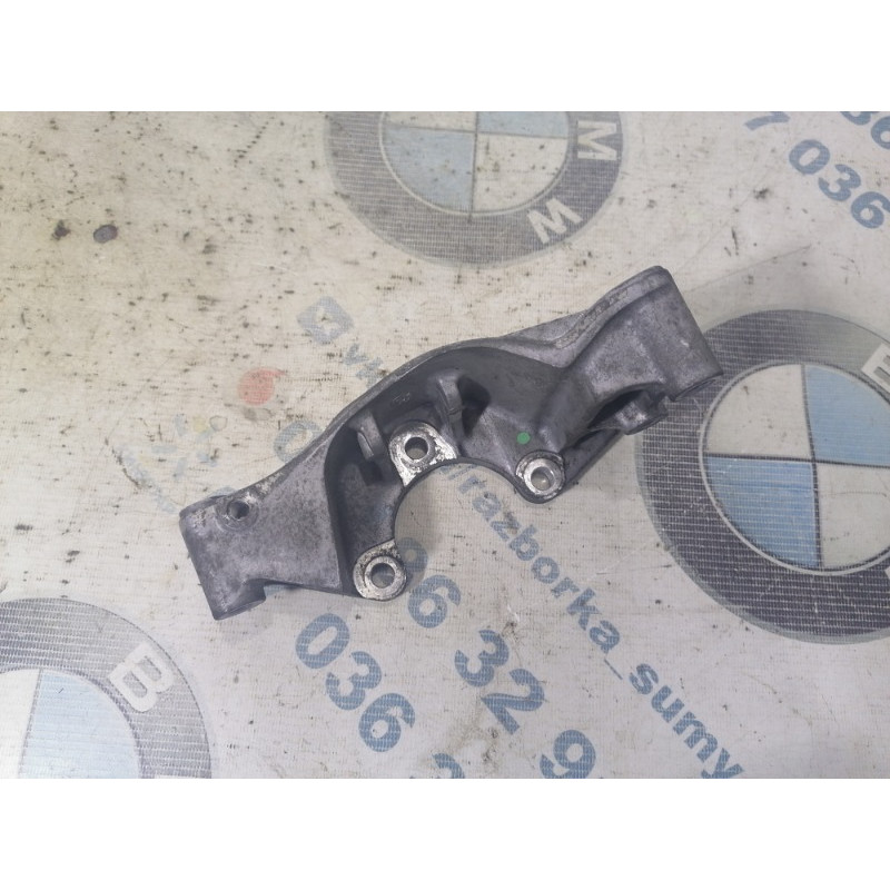 Кронштейн насоса гидроусилителя (кронштейны двигателя) Dodge Journey SXT 2014 3.6 05184594af