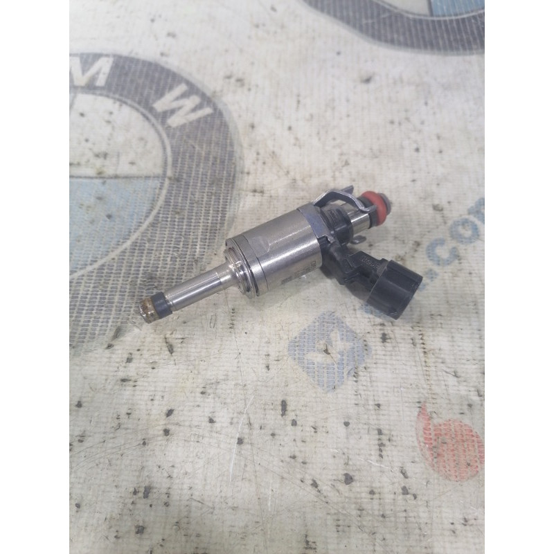 Форсунка топливная (топливная система) Ford Focus MK3 cm5ebb0021