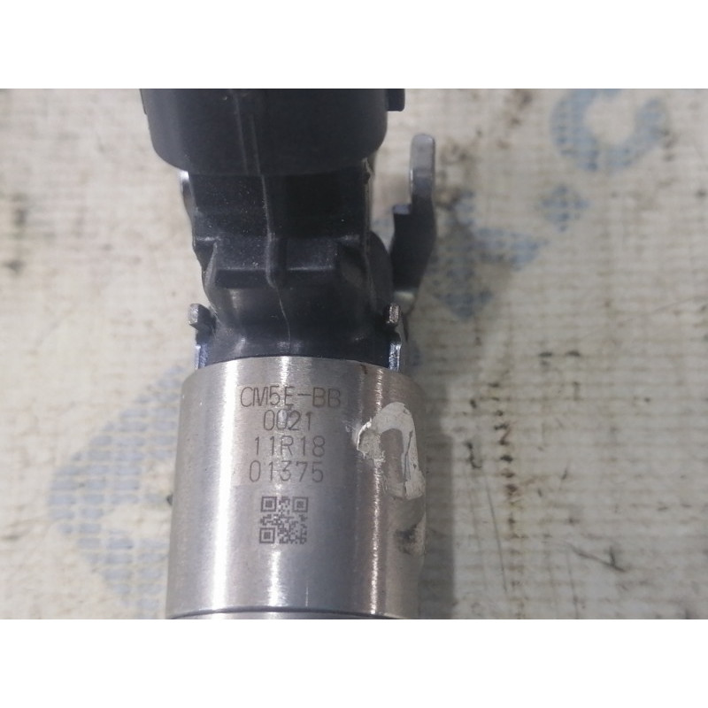 Форсунка топливная (топливная система) Ford Focus MK3 cm5ebb0021