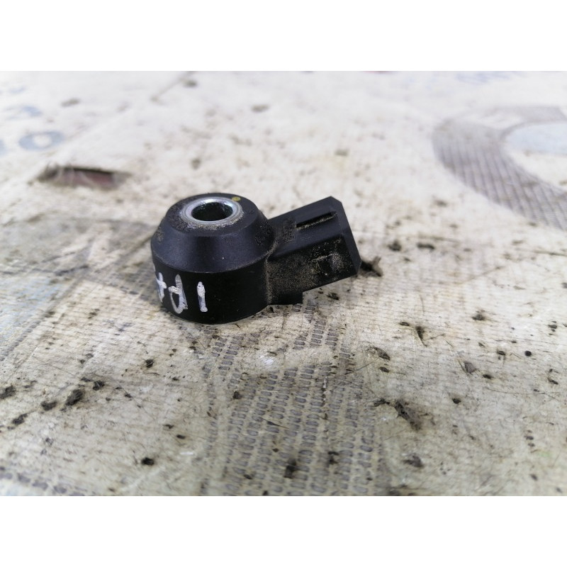 Датчик детонации (электрика двигателя) Jeep Patriot MK74 2012 2.4 05033316aa