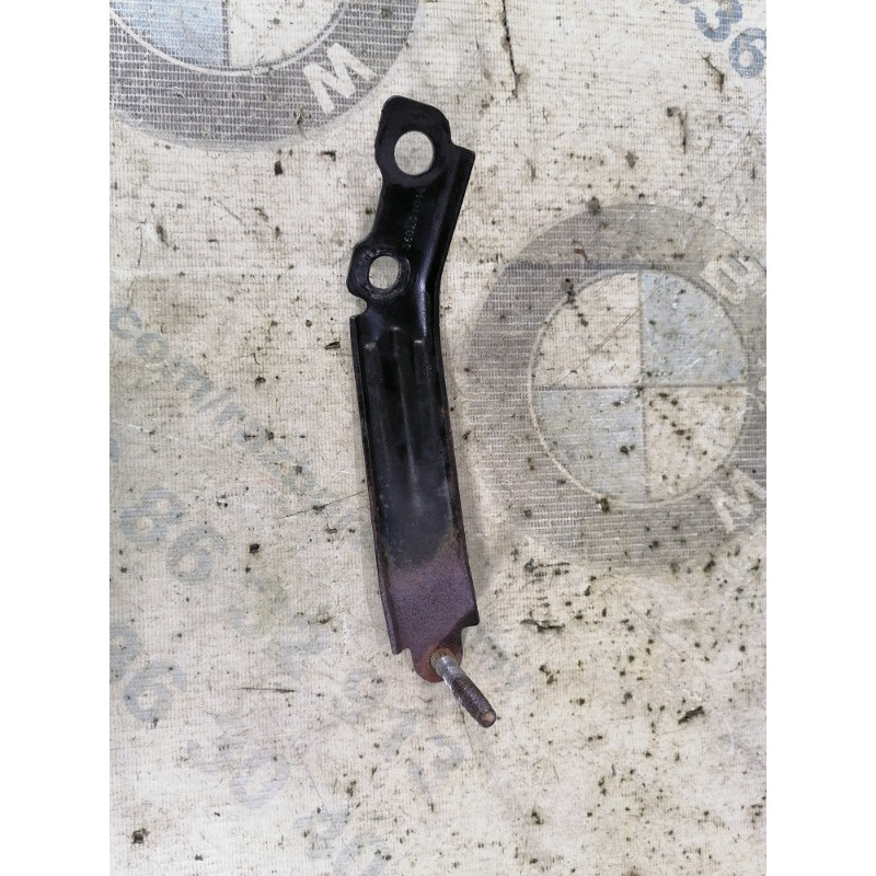 Кронштейн выпускного коллектора (выпускная система) Jeep Patriot MK74 2012 2.4 4693350AC