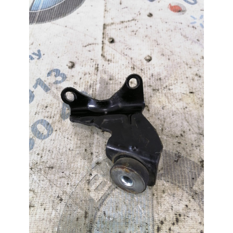 Кронштейн впускного коллектора (кронштейны двигателя) Jeep Patriot MK74 2012 2.4 04884871AB