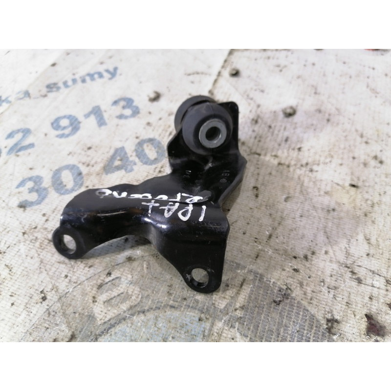 Кронштейн впускного коллектора (кронштейны двигателя) Jeep Patriot MK74 2012 2.4 04884871AB