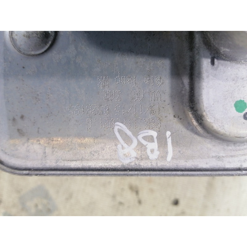 Теплообменник масляного фильтра (двигатель и элементы) Volkswagen Passat B8 2016 1.8 06k117021g