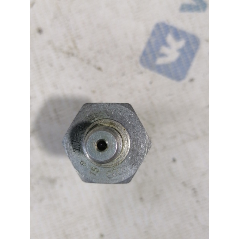 Датчик давления масла (электрика двигателя) Volkswagen Passat B8 2016 1.8 06k919081b