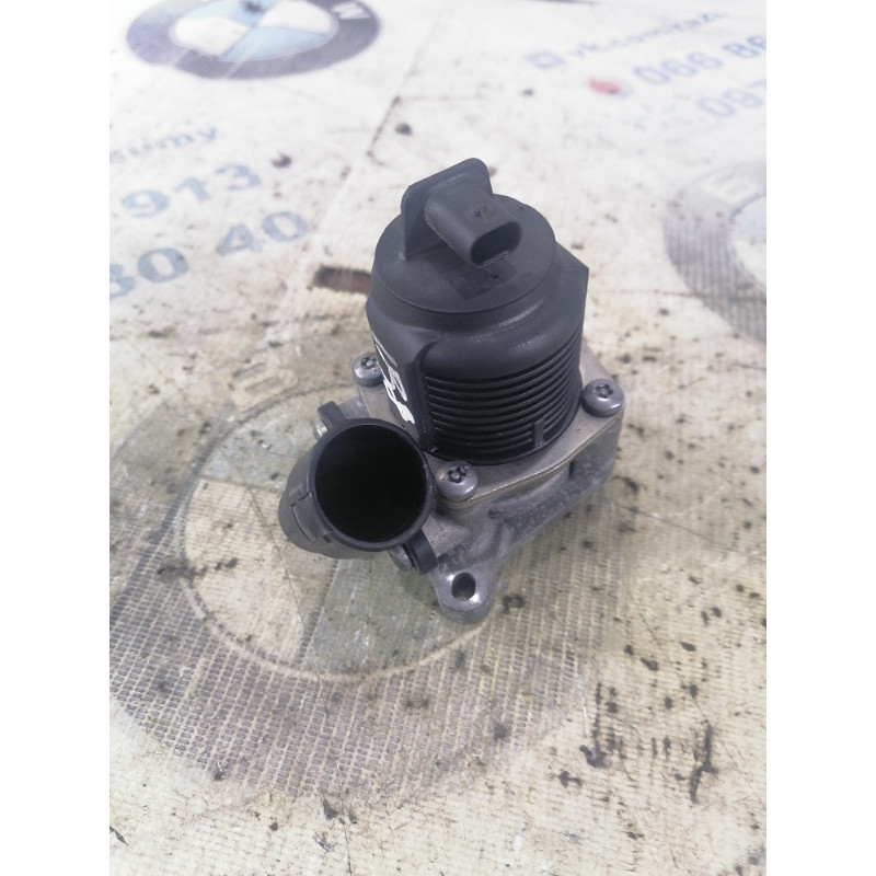 Клапан ЕГР (двигатель и элементы) Volkswagen Passat B8 2016 1.8 06K131097K