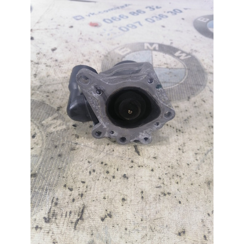 Клапан ЕГР (двигатель и элементы) Volkswagen Passat B8 2016 1.8 06K131097K