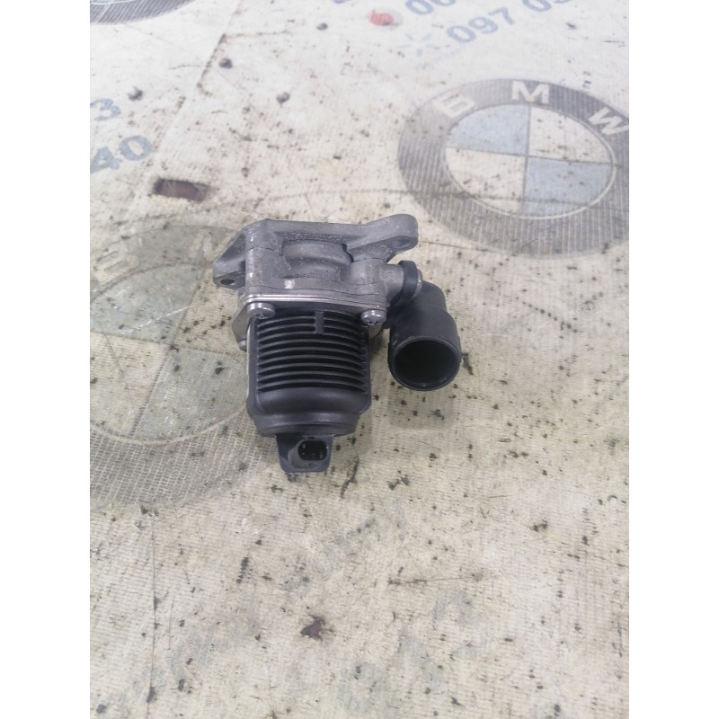 Клапан ЕГР (двигатель и элементы) Volkswagen Passat B8 2016 1.8 06K131097K