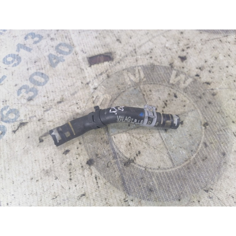 Патрубок (система охлаждения) Volkswagen Passat B8 2016 1.8 06k121049