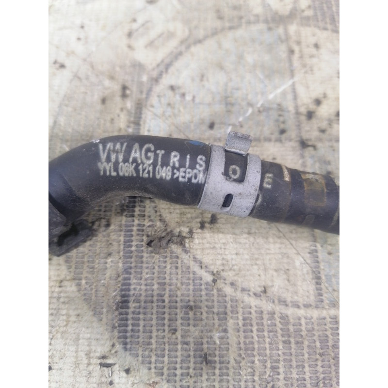 Патрубок (система охлаждения) Volkswagen Passat B8 2016 1.8 06k121049