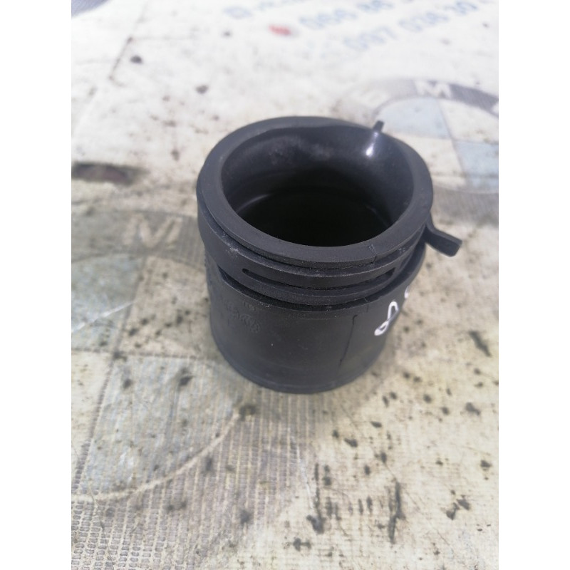 Патрубок (система охлаждения) Volkswagen Passat B8 2016 1.8 1k0129627c