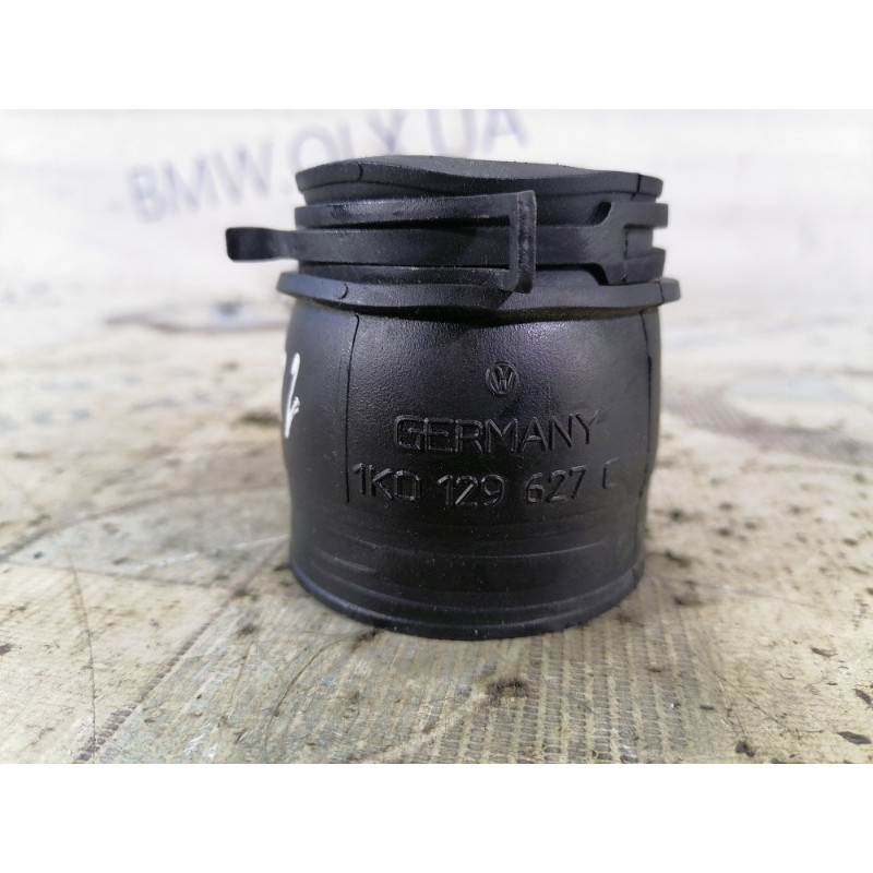Патрубок (система охлаждения) Volkswagen Passat B8 2016 1.8 1k0129627c