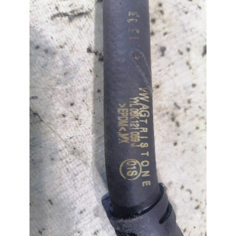 Патрубок (система охлаждения) Volkswagen Passat B8 2016 1.8 06k121059j