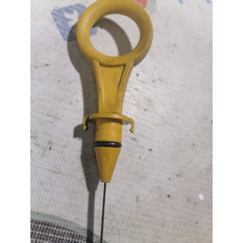 Масляный щуп (двигатель и элементы) Volkswagen Passat B8 2016 1.8 06K115611D