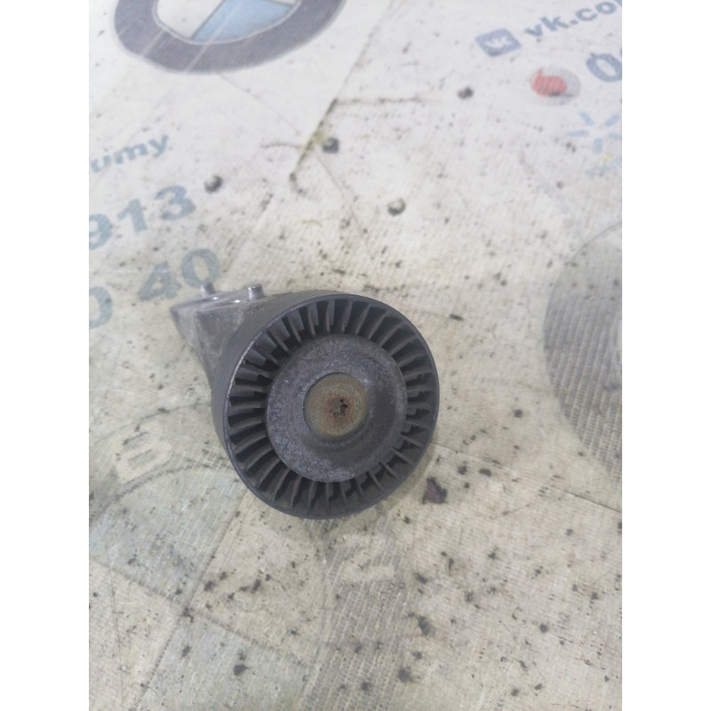 Ролик обводной (двигатель и элементы) Volkswagen Jetta MK6 2011 2.5 07k145172c