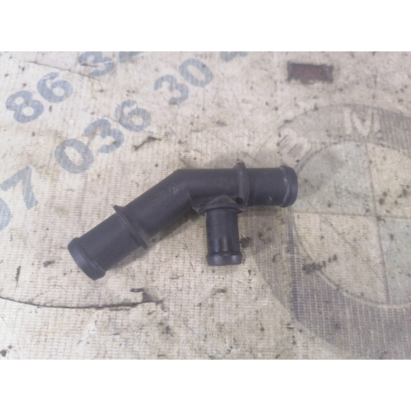 Фланец (система охлаждения) Volkswagen Jetta MK6 2011 2.5 1K0-121-087-N