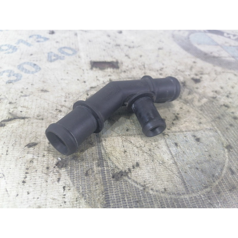 Фланец (система охлаждения) Volkswagen Jetta MK6 2011 2.5 1K0-121-087-N