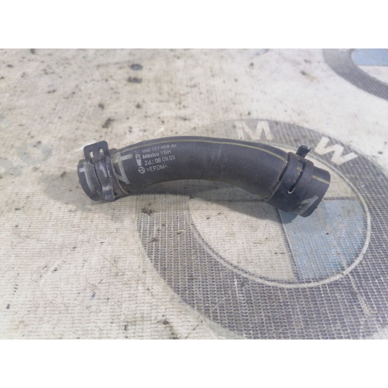 Патрубок (система охлаждения) Volkswagen Jetta MK6 2011 2.5 1k0121058ac