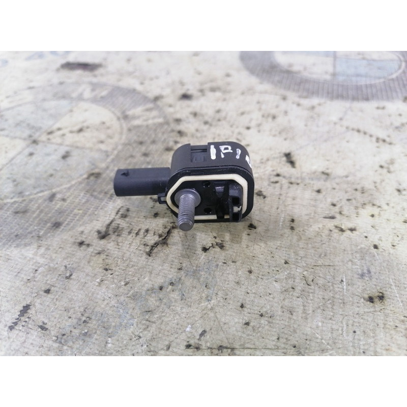 Датчик удара (электрика / датчики) BMW 5-series F10 2013 N63B44 65779224178