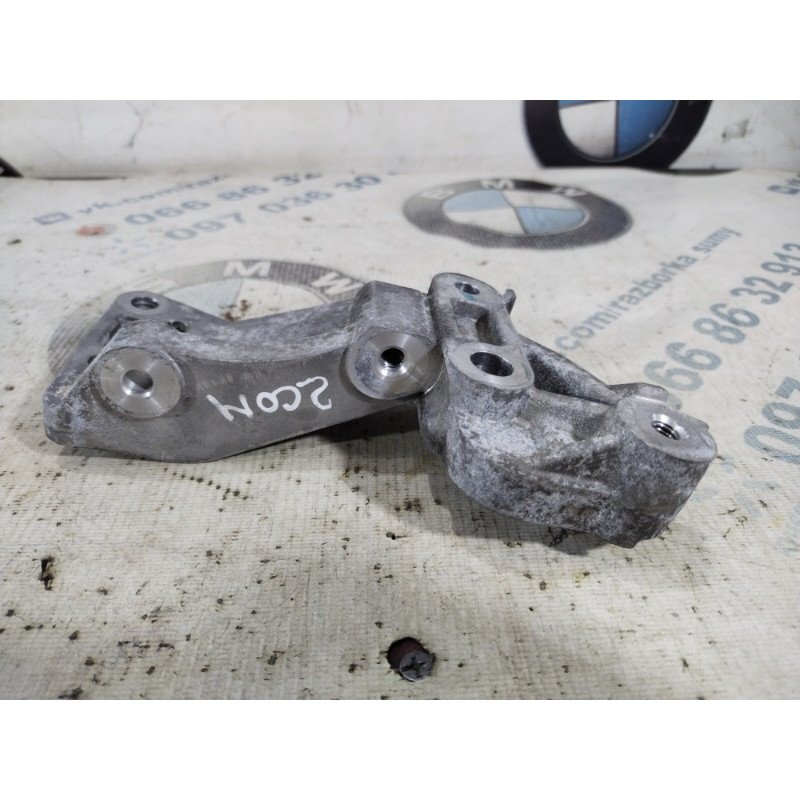 Кронштейн генератора (кронштейны двигателя) Jeep Compass MP 2018 2.4 04627154ac