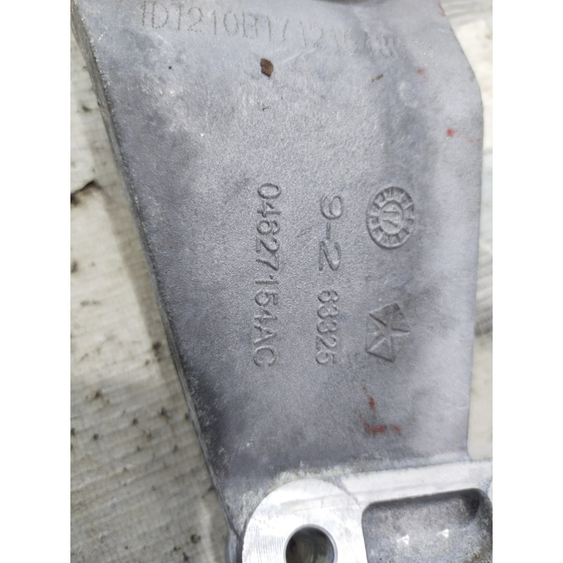 Кронштейн генератора (кронштейны двигателя) Jeep Compass MP 2018 2.4 04627154ac